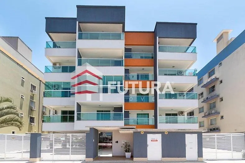 דירה בומבינאס Lindo Apartamento De 02 Quartos La043E